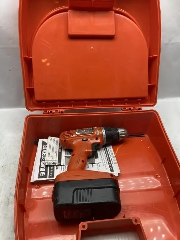 Black & Decker Cordless Drill with Case & Battery