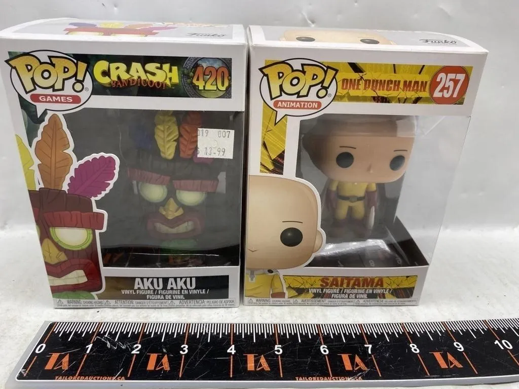 Funko Pop! Crash Bandicoot Aku Aku #420 & Saitama