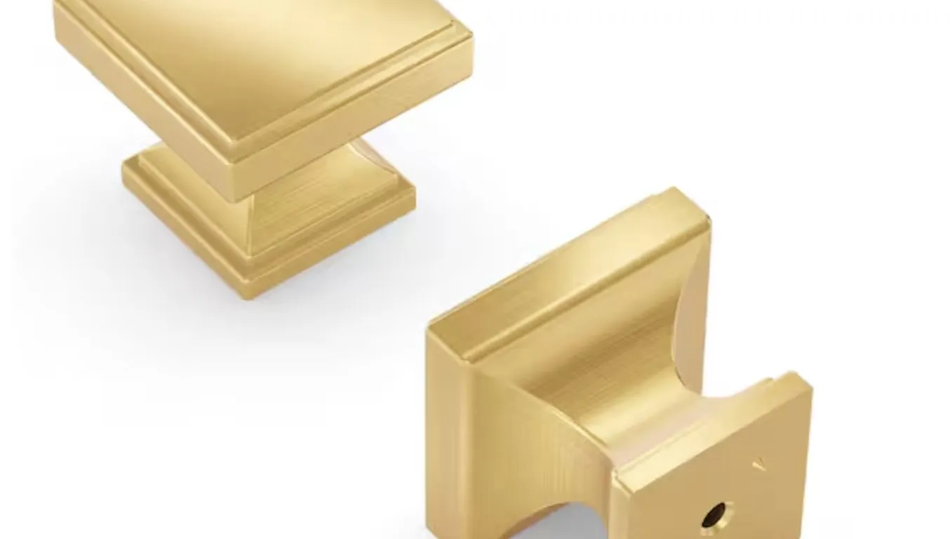 Brownstone Collection Knob 1.38" x 1.38" Brushed Golden Brass Finish Square Cabinet Knob 6 UNITS Appears New