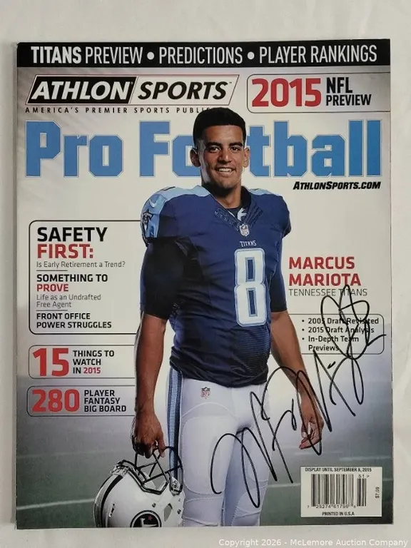 Marcus Mariota Signed 2015 Athlon Pro Football Magazine
