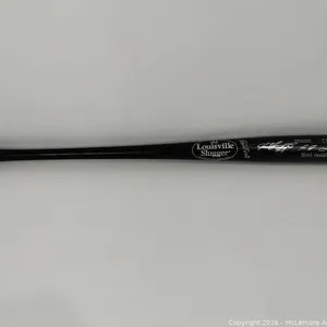Texas Rangers Ivan Rodriguez Signed Louisville Slugger Bat
