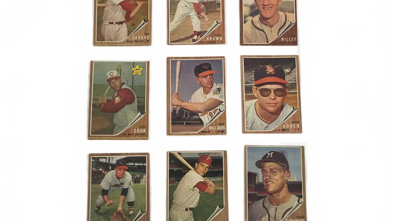 Topps 1962 MLB Baseball Cards Group of 9