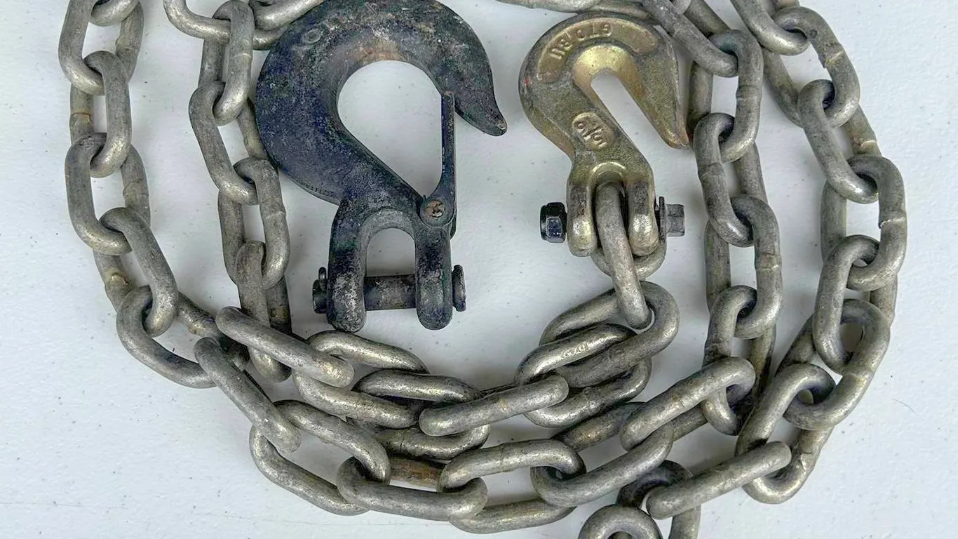 Heavy-Duty Chain with Forged Hooks