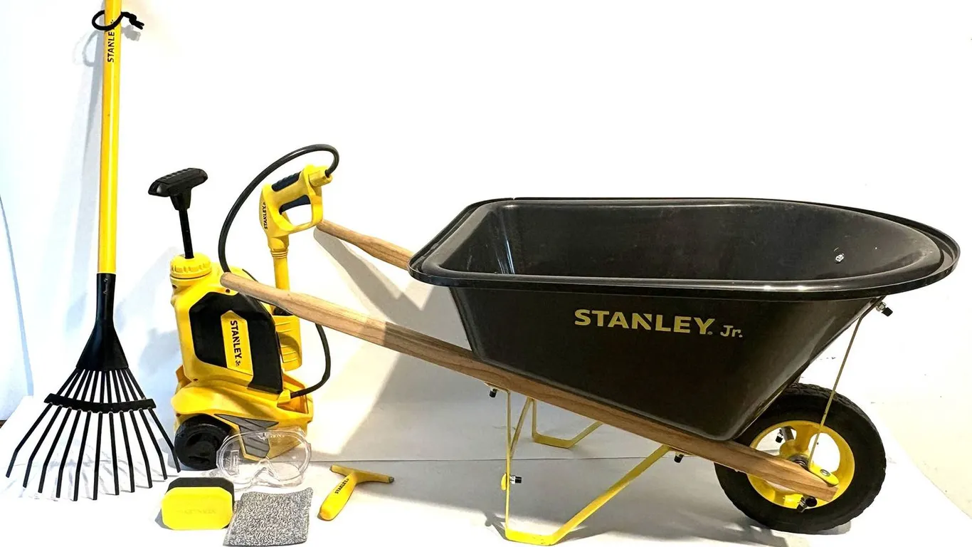 Stanley Jr. Kids Lawn Care Tool Set