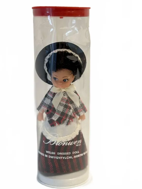 Bronwen Welsh Dressed Doll in Tube