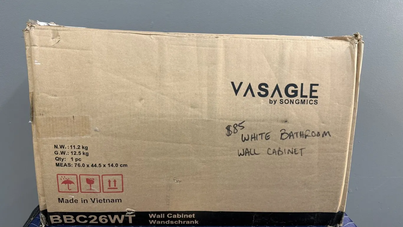 VASAGLE BBC26WT Wall Cabinet