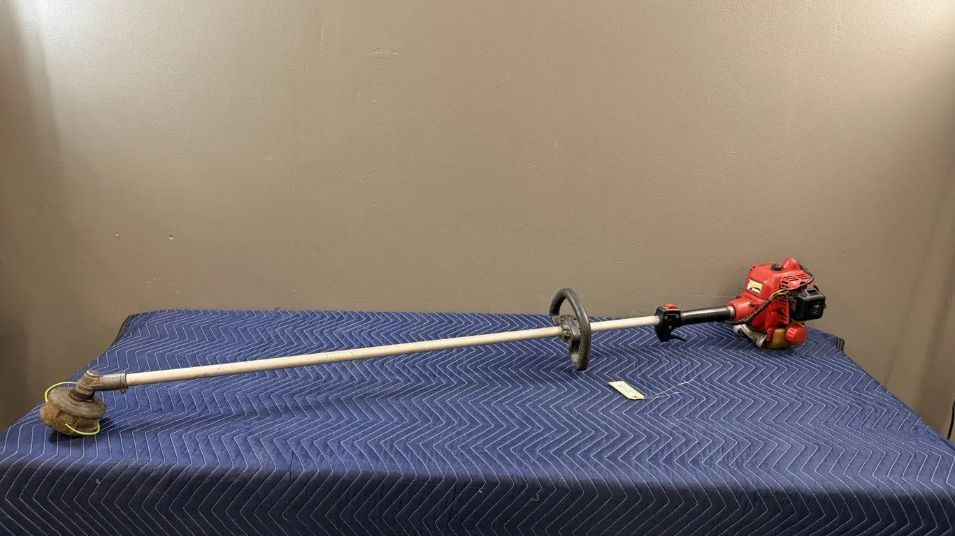 Shindaiwa Gas String Trimmer