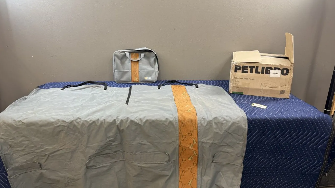 Petlibro Polar Wet Food Feeder and Kurgo Vehicle Seat Cover