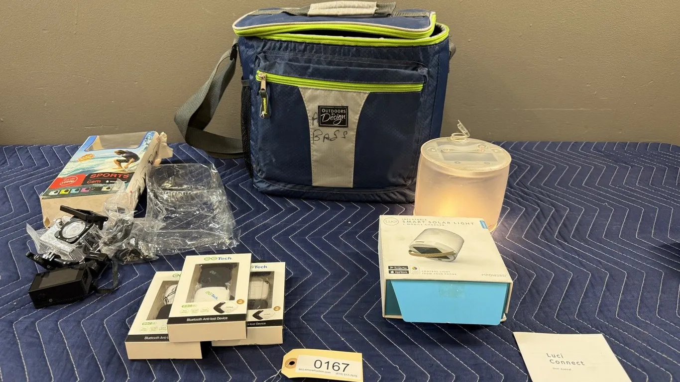 Soft Cooler, Luci Solar Light, Sports Camera and Bluetooth Trackers