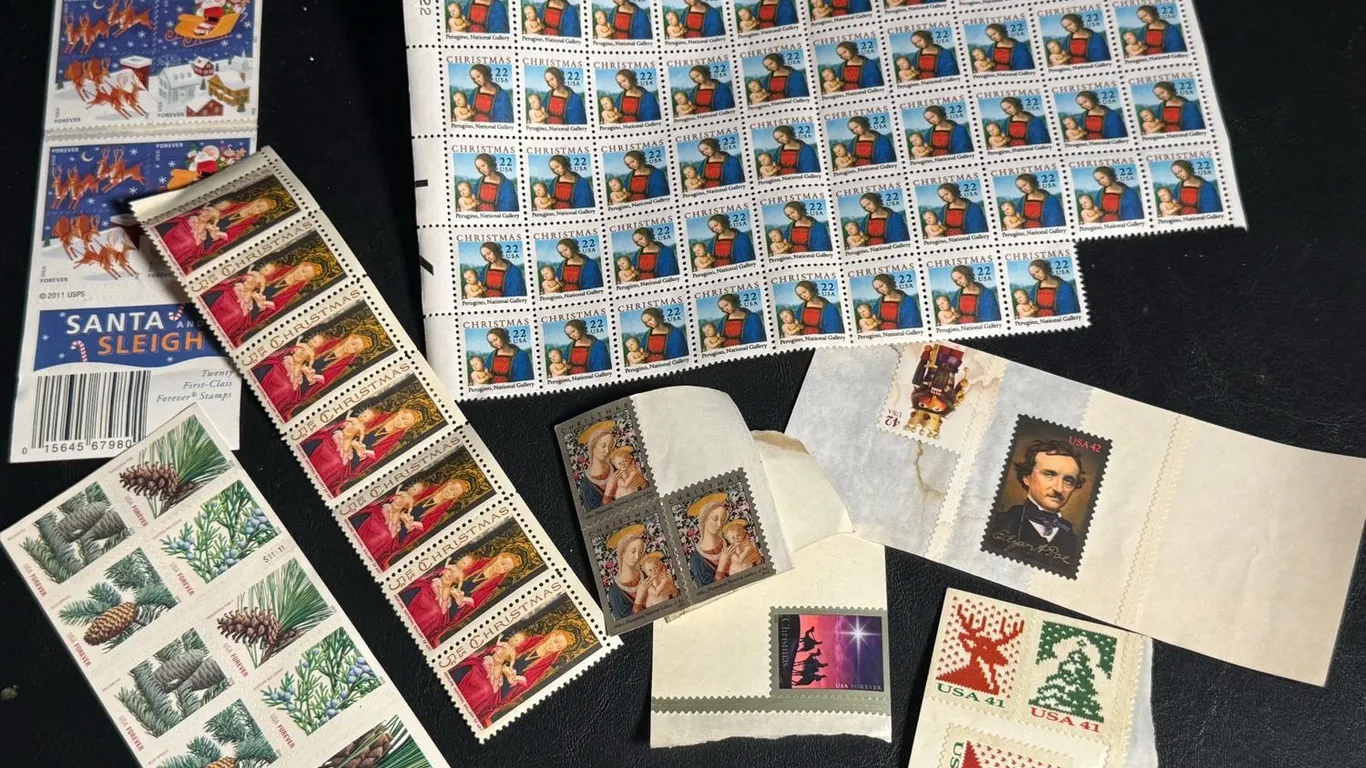 Holiday Stamp Variety 2 ($52.23)