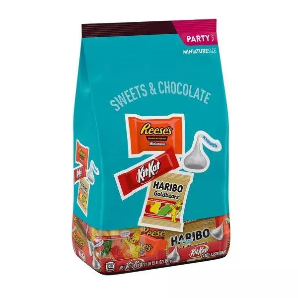 Hershey's Chocolate and Sweets Assorted Party Bag Candy, 31.41 oz. - MSRP $13.50