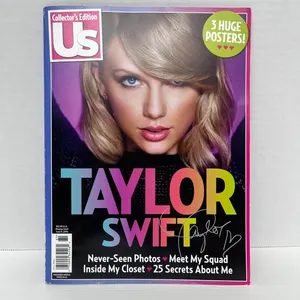 Taylor Swift Collectors Edition Magazine & Posters