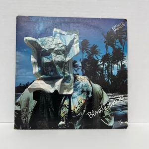 10cc - Bloody Tourists