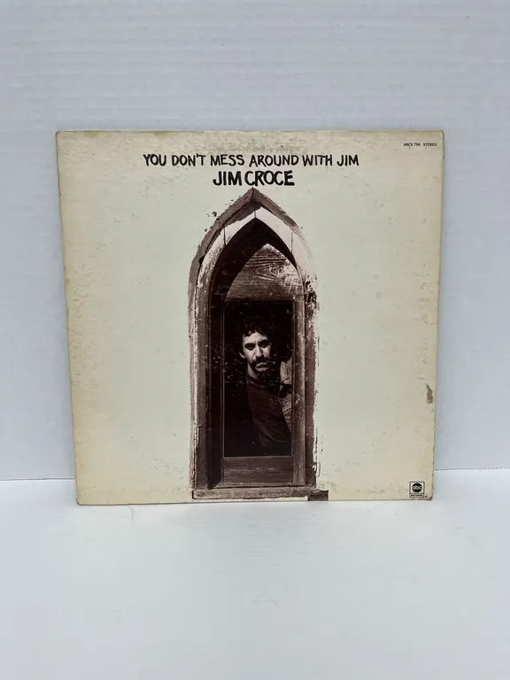Jim Croce - You Don't Mess Around With Jim