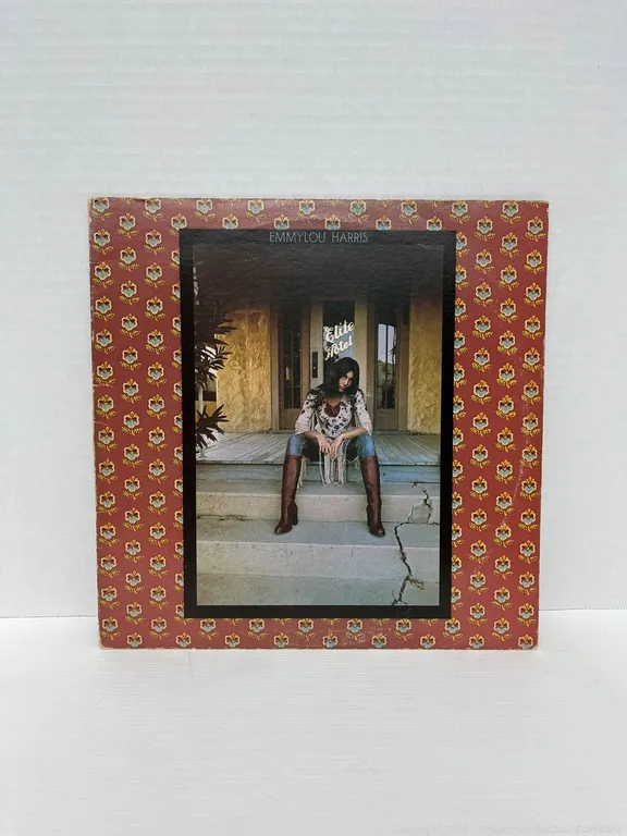 Emmy Lou Harris - Elite Hotel