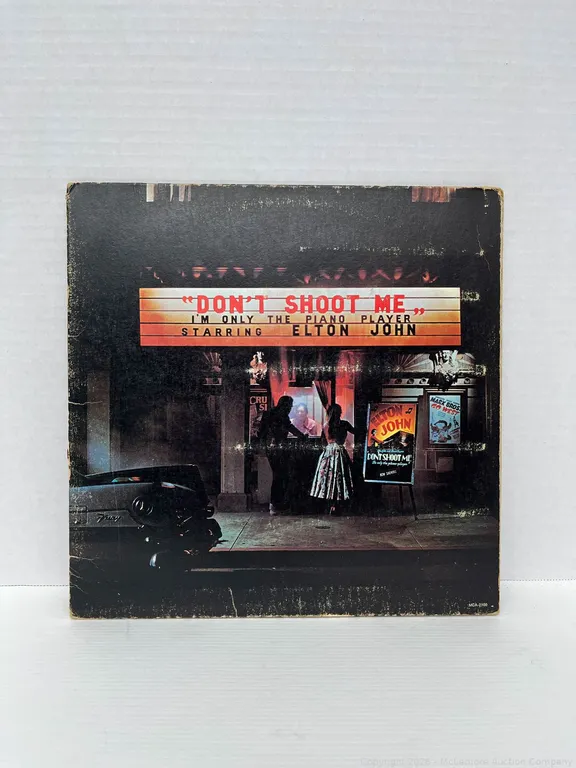 Elton John - Don't Shoot Me I'm Only The Piano Player