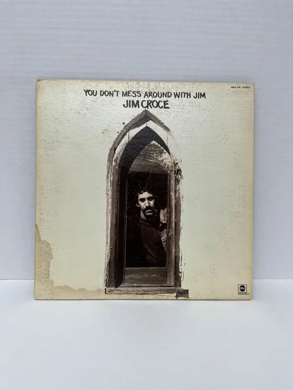 Jim Croce - You Don't Mess Around With Jim