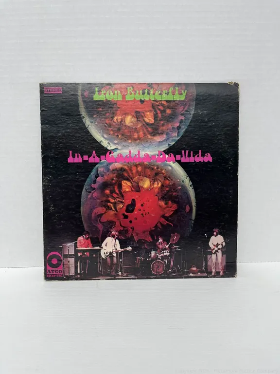Iron Butterfly - In-A-Gadda-Da-Vida