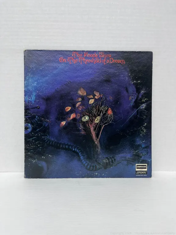 The Moody Blues - On The Threshold Of A Dream