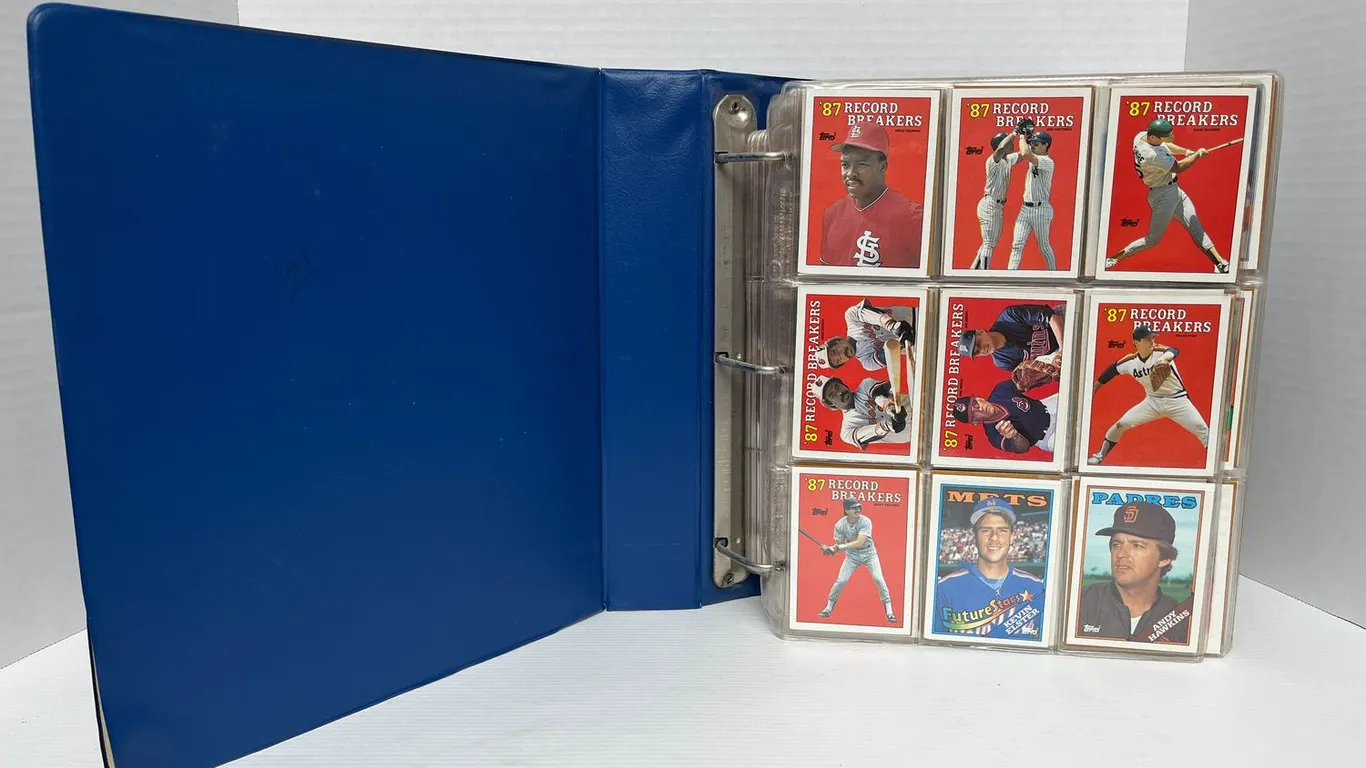 Vintage 1988 Topps Baseball Set - Near Complete Set