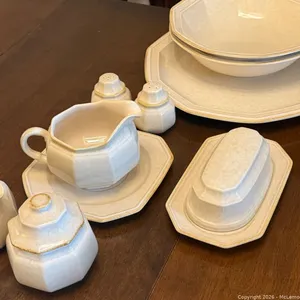 Mikasa Avante Ivory Dish Set