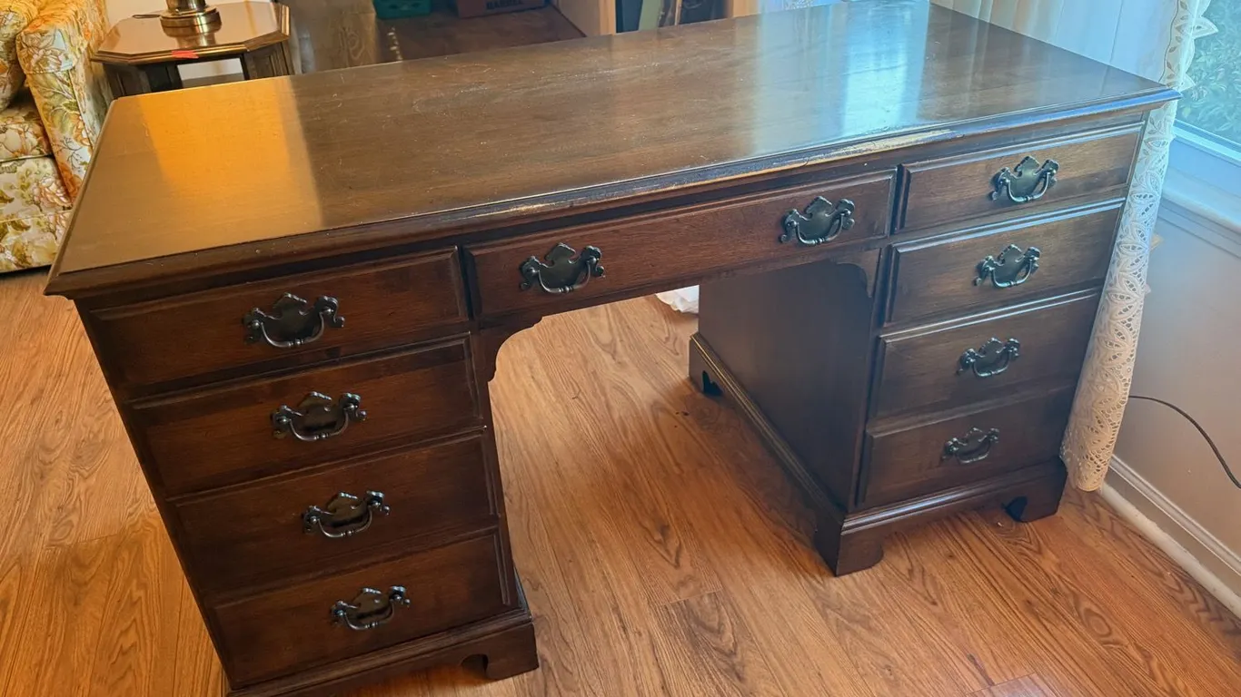 Large Ethan Allen Desk