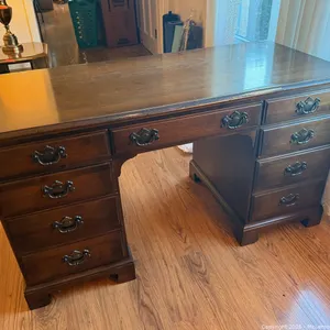 Large Ethan Allen Desk