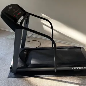True 400 Treadmill