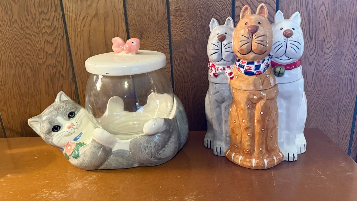 Pair of Cat Cookie Jars