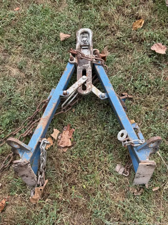 Tow Hitch with Chains