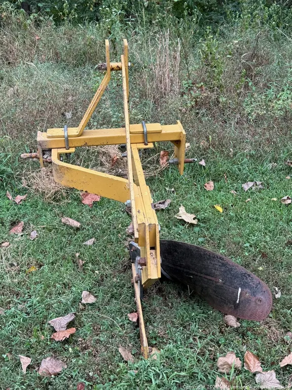 CountyLine Single-Bottom Plow