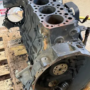 2004 Nissan 4-Cylinder Diesel Engine, Disassembled