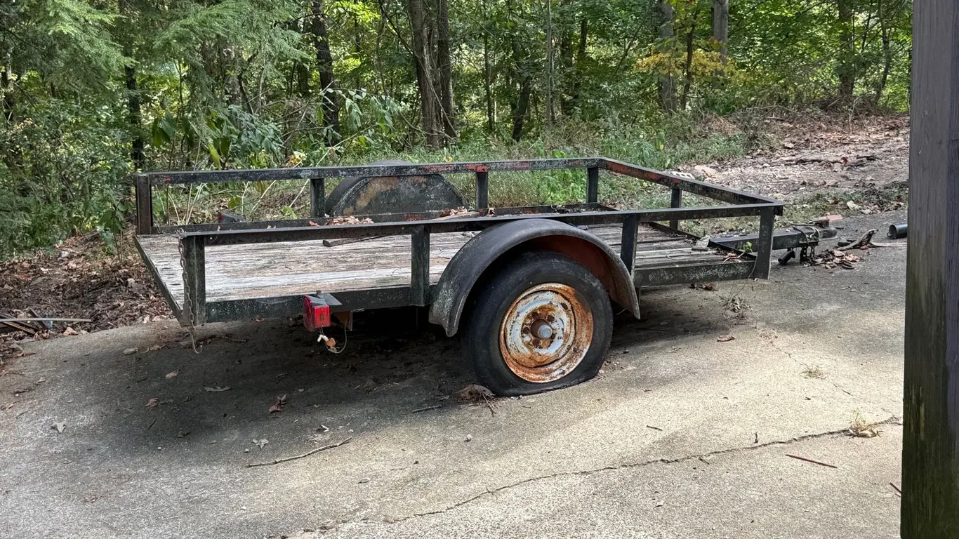8' Tilt Yard Trailer with Jack