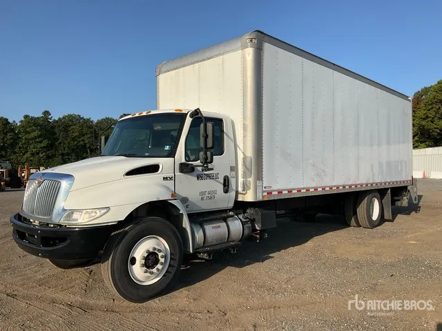 2020 International MV607 4x2 Van Truck