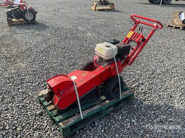 ST20B Stump Grinder