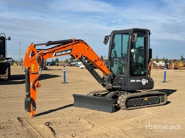 2024 Develon DX35Z-7 Mini Excavator (Unused)