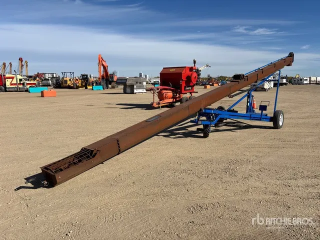 10 in x 44 ft Grain Auger (Inoperable)
