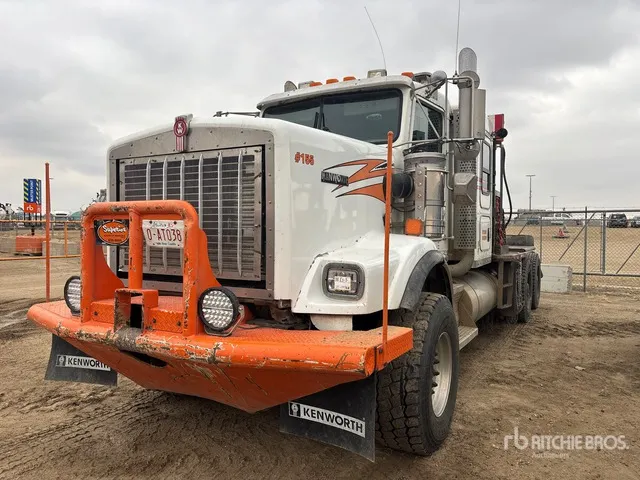 2013 Kenworth C500 6x4 Sleeper Winch Truck