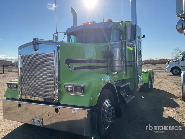 2020 Kenworth W900L T/A Sleeper Truck Tractor (Glider Kit)
