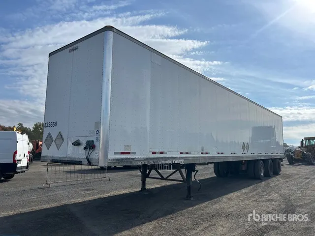 2006 Manac 53 ft x 102 in Tri/A Van Trailer