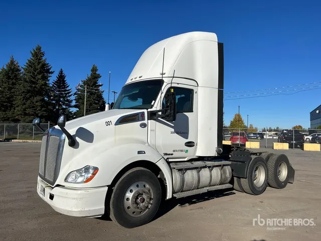 2017 Kenworth T680 6x4 T/A Day Cab Truck Tractor