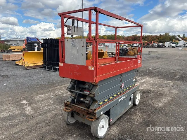 2018 Skyjack SJ3226 Electric Scissor Lift