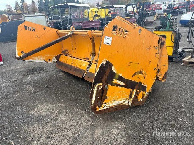 Extendable 8 -14 ft Snow Plow