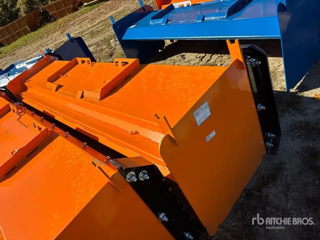 2026 Kit Containers QT-SP-10-23-SB 120 in Skid Steer Snow Pusher (Unused)