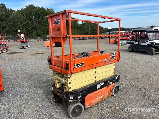 2017 JLG 1932R Electric Scissor Lift