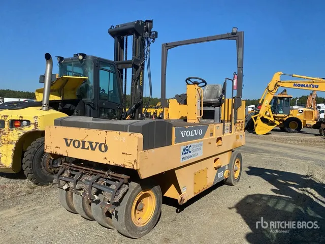 2014 Volvo PT125 9 Wheel Pneumatic Roller