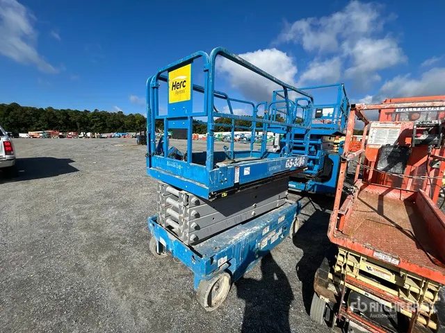 2017 Genie GS-3246 Electric Scissor Lift