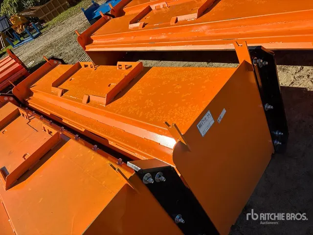 2026 Kit Containers QT-SP-10-23-SB 120 in Skid Steer Snow Pusher (Unused)