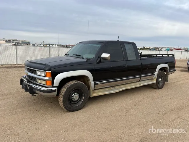 1994 Chevrolet K2500 4x4 Extended Cab Pickup