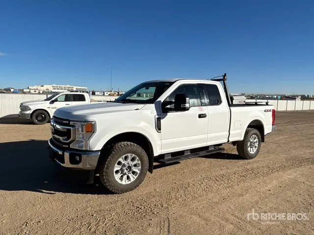 2021 Ford F-250 XLT 4x4 Extended Cab Pickup